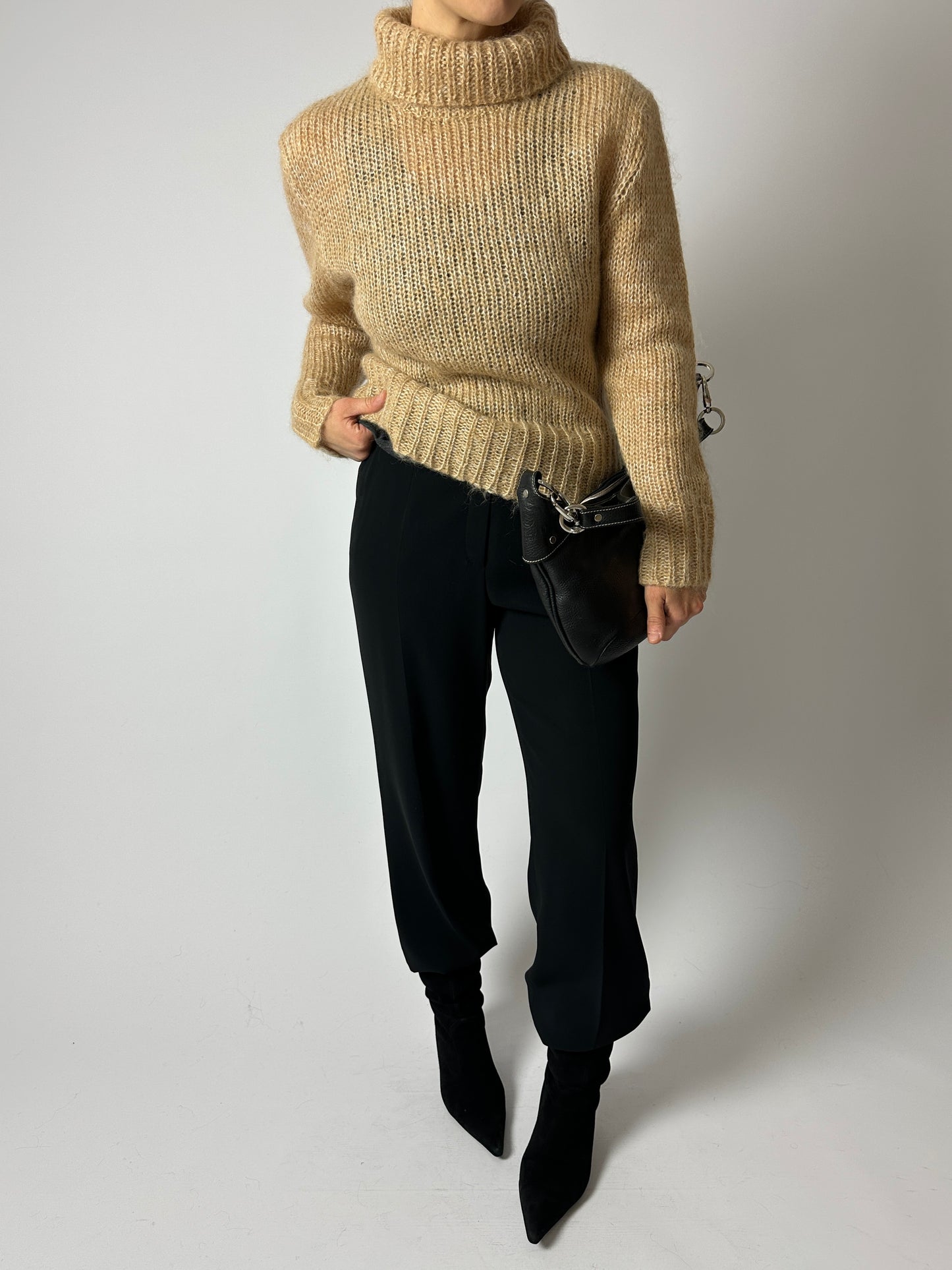 Mohair turtleneck | Soft Beige