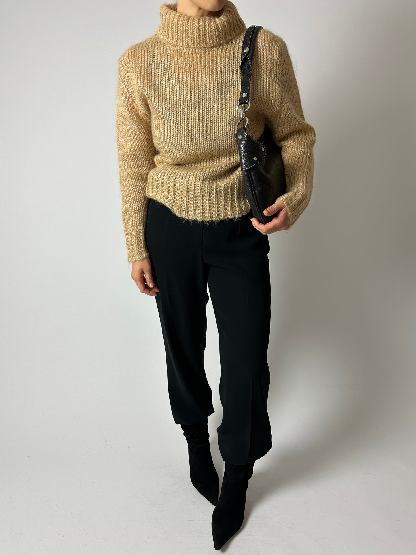 Mohair turtleneck | Soft Beige