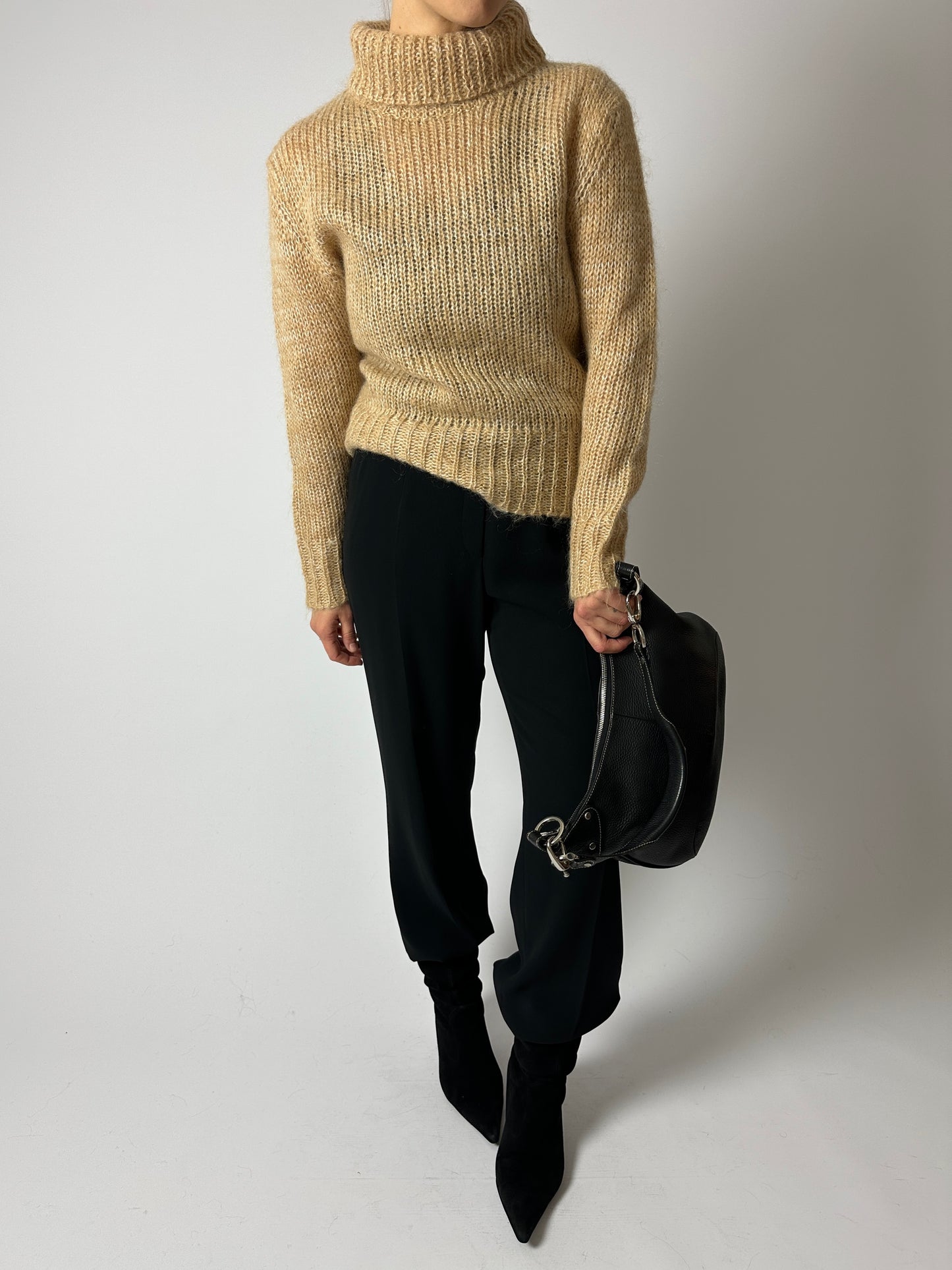 Mohair turtleneck | Soft Beige