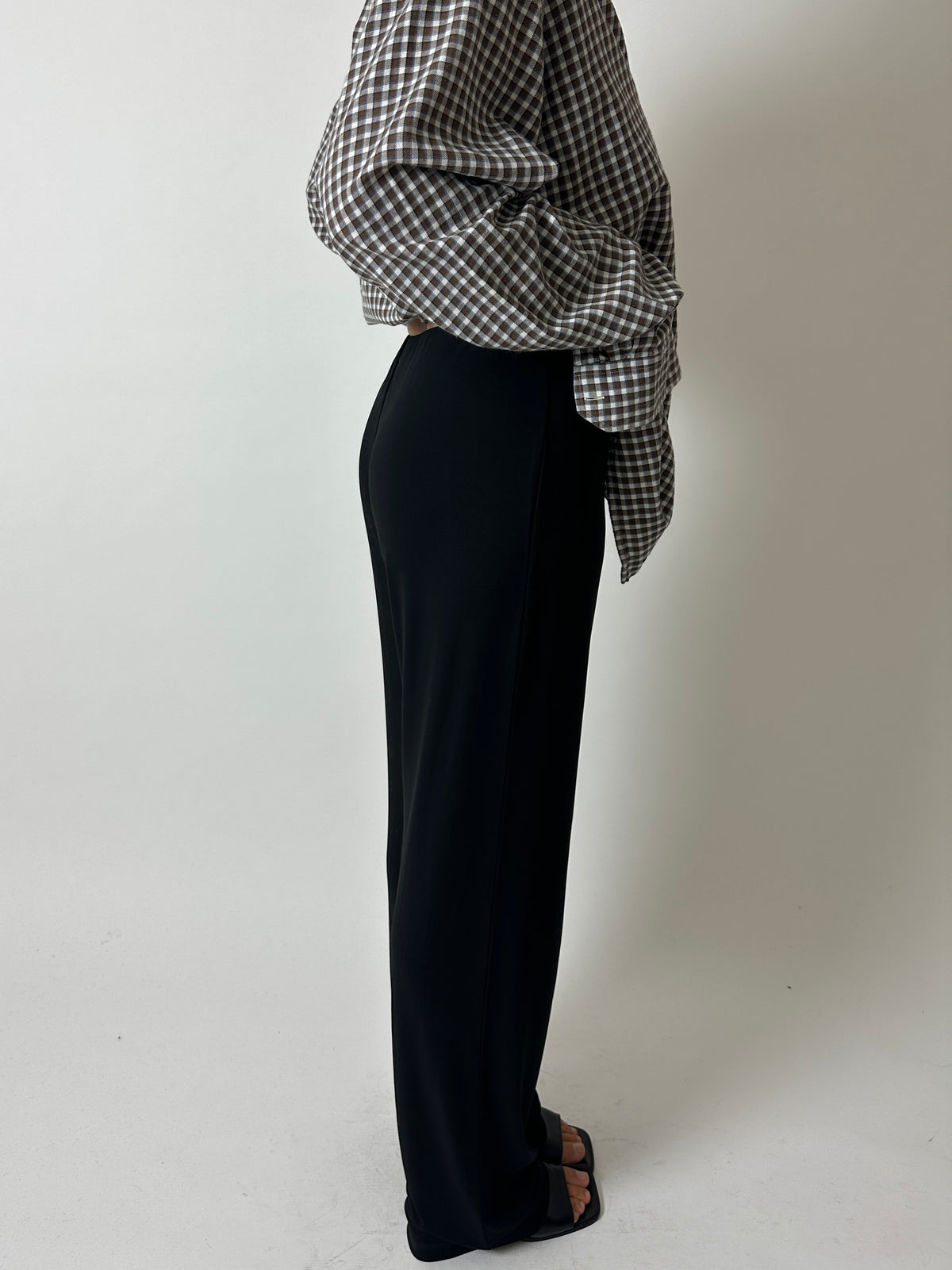 Straight leg trousers | Black