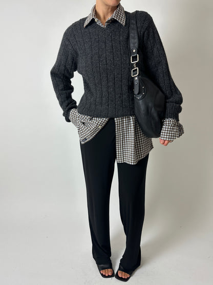 Wool v-neck jumper | Dark grey