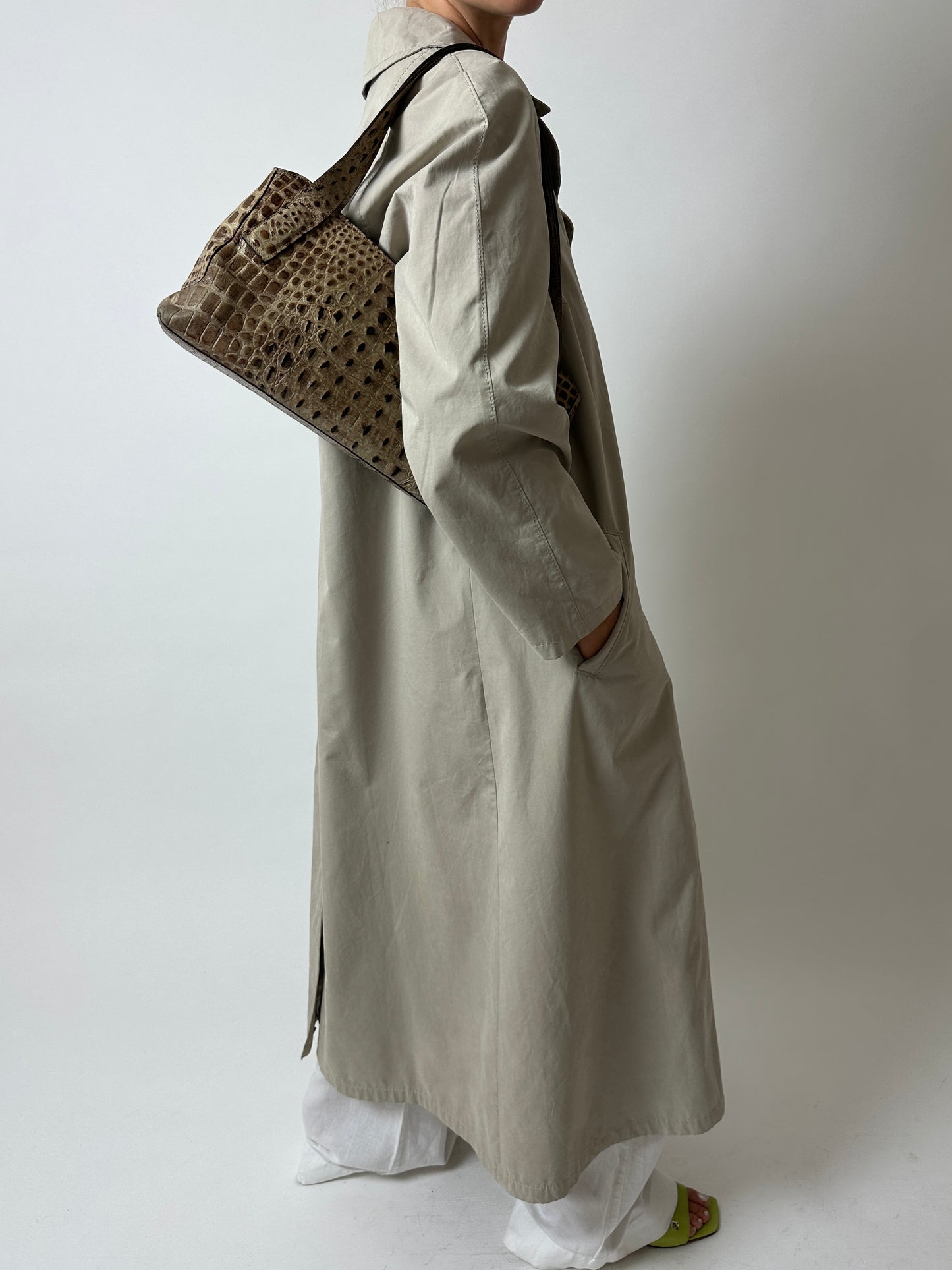 Croc embossed leather bag | Brown