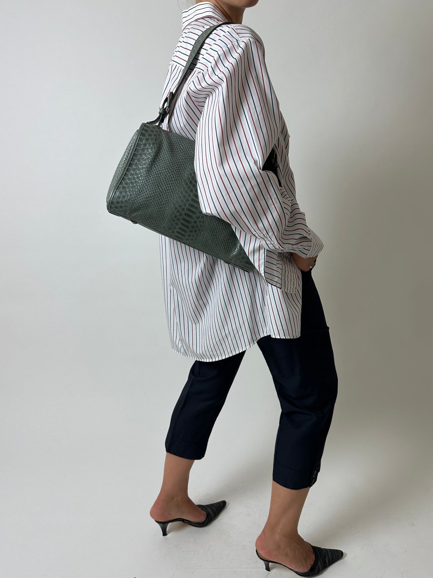 Snake embossed leather bag | Slade grey