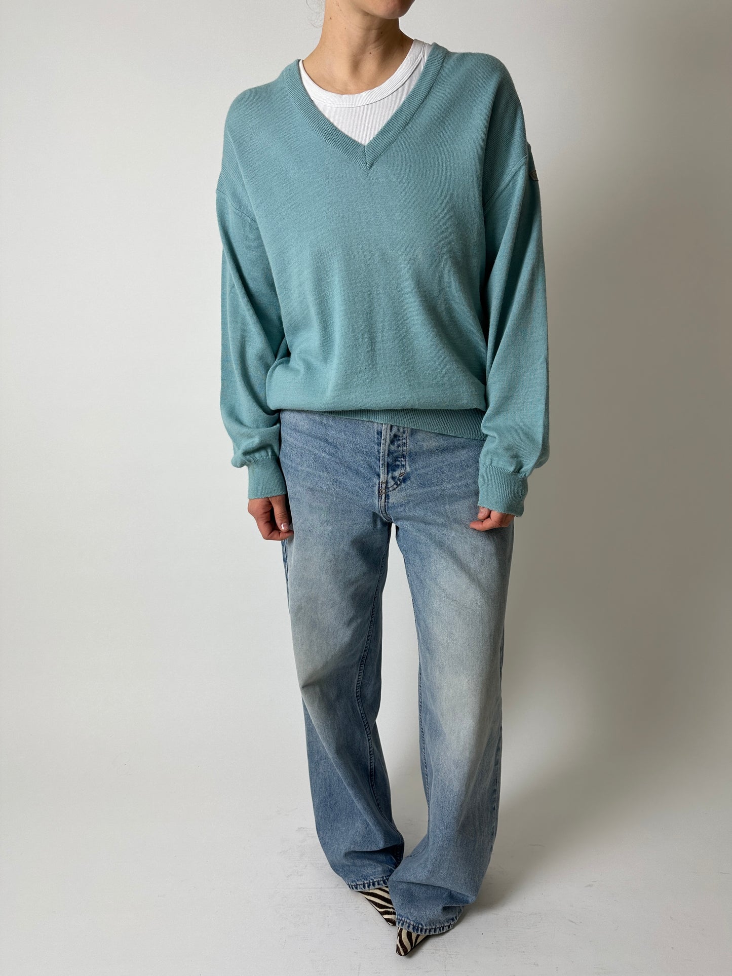 Wool blend v-neck sweater | Soft Turquoise