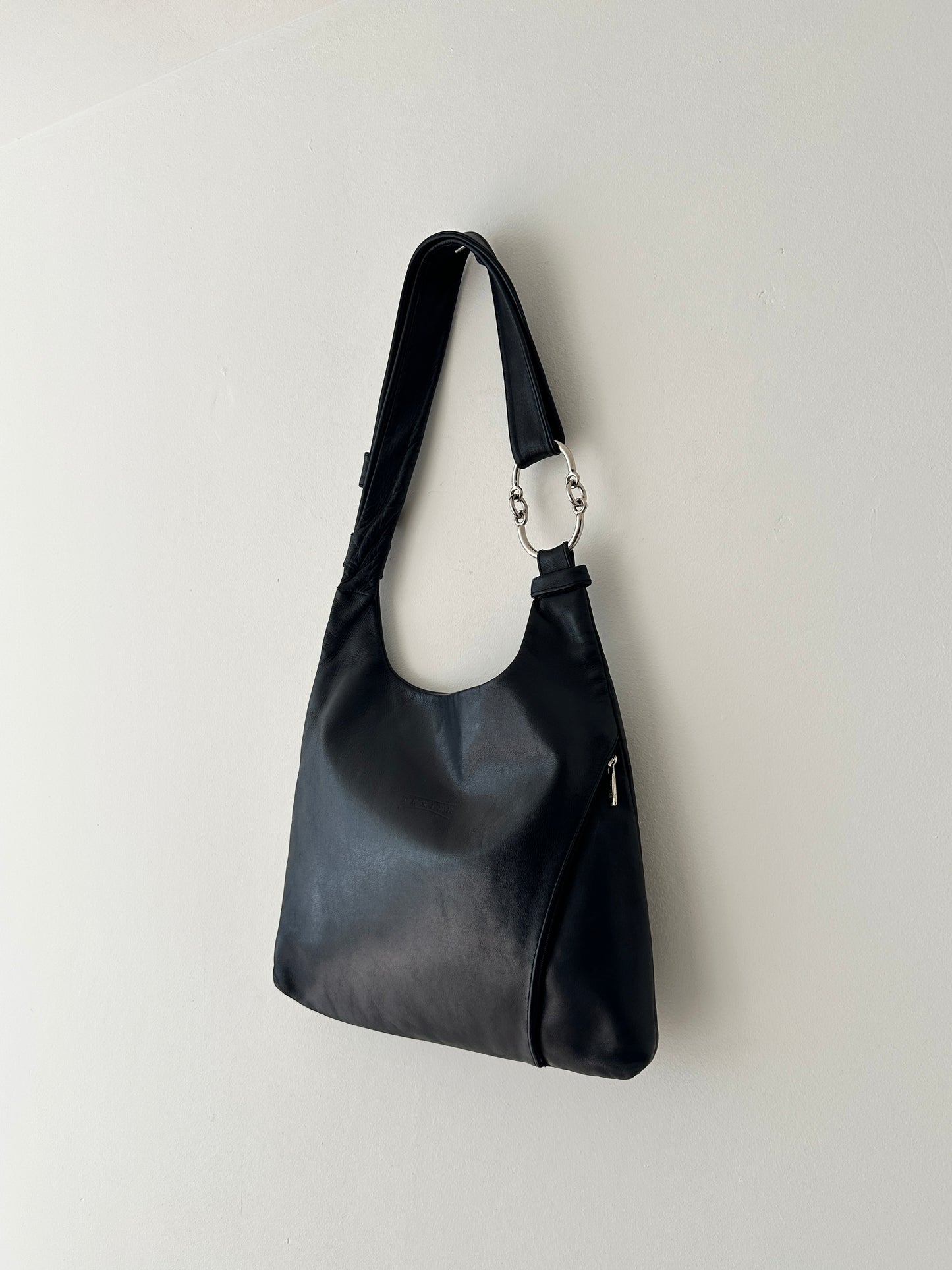 Leather crossbody/ shoulder bag | Black