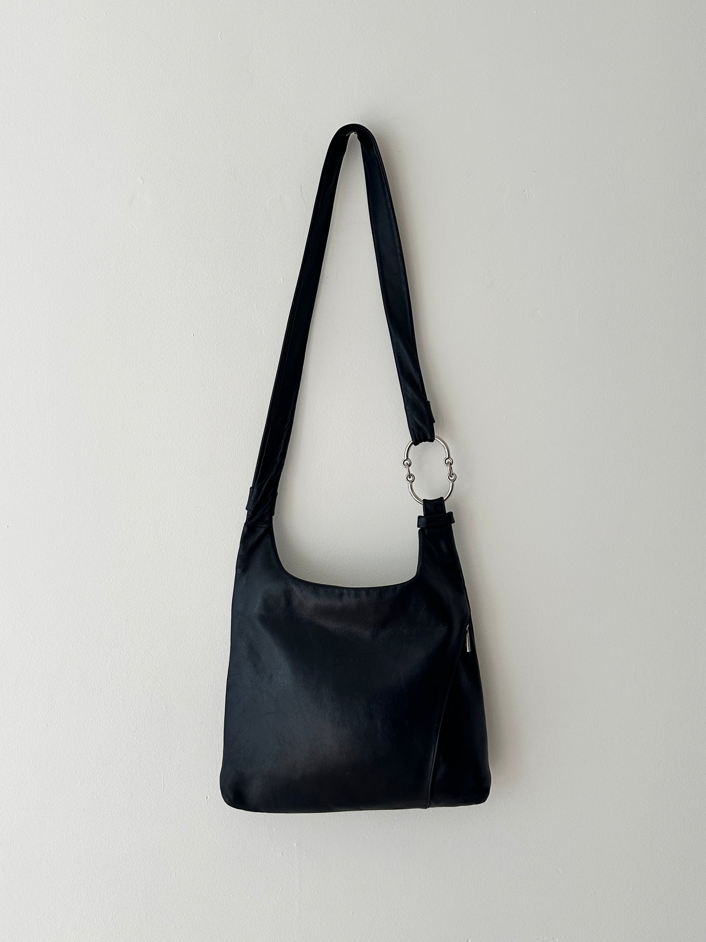 Leather crossbody/ shoulder bag | Black