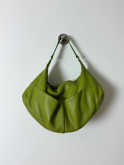 Leather shoulder bag | Apple green