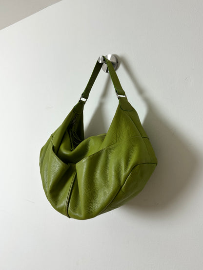 Leather shoulder bag | Apple green