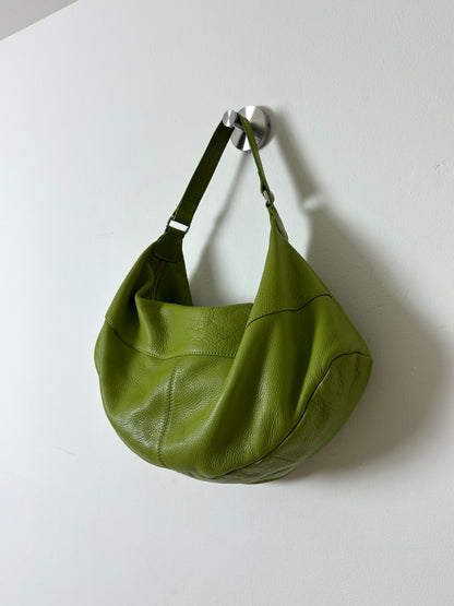 Leather shoulder bag | Apple green