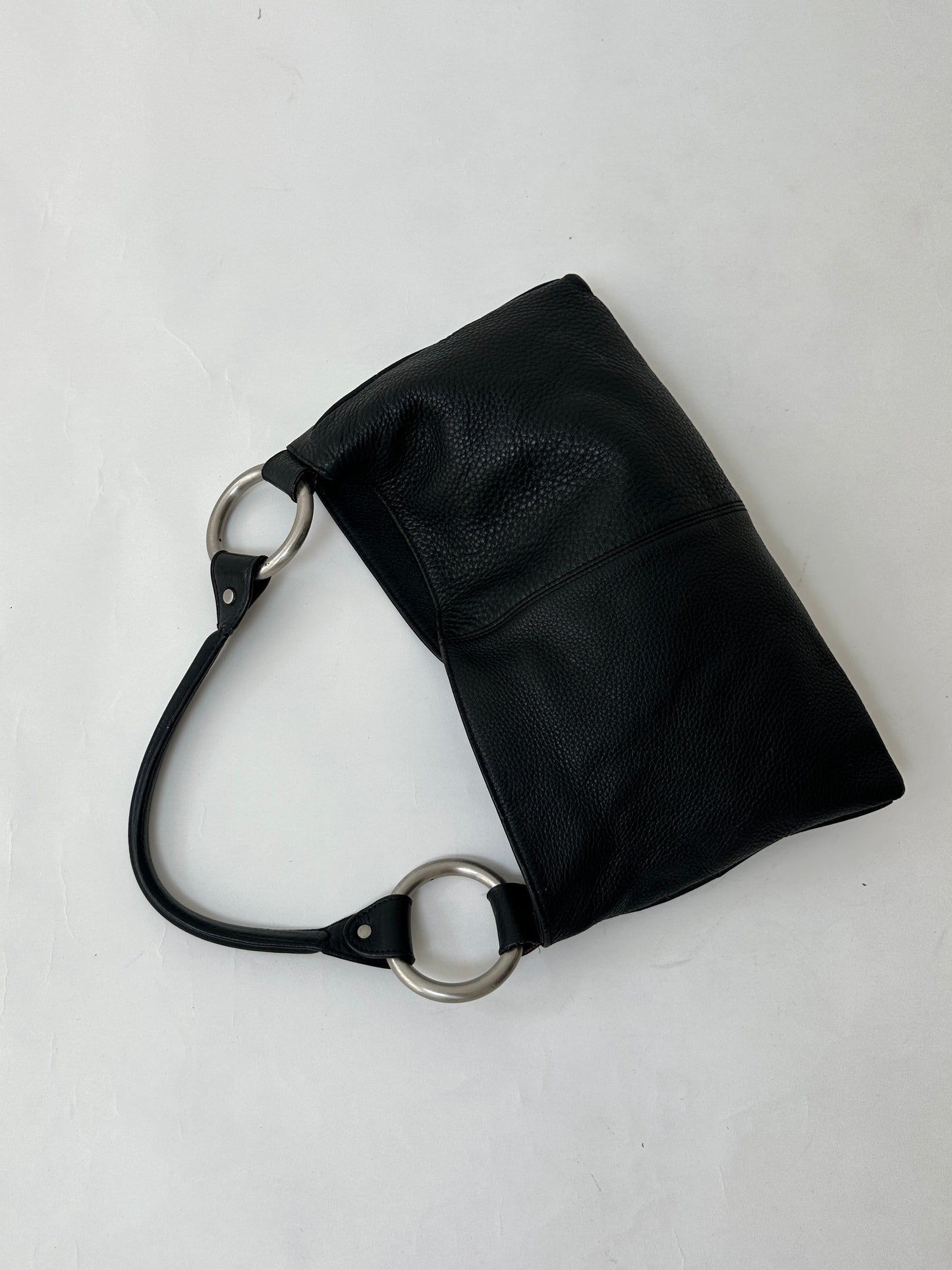 Leather shoulder bag | Black