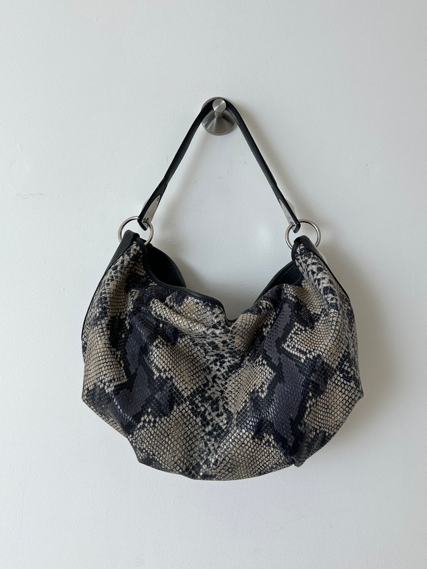 Snake embossed leather bag | Grey