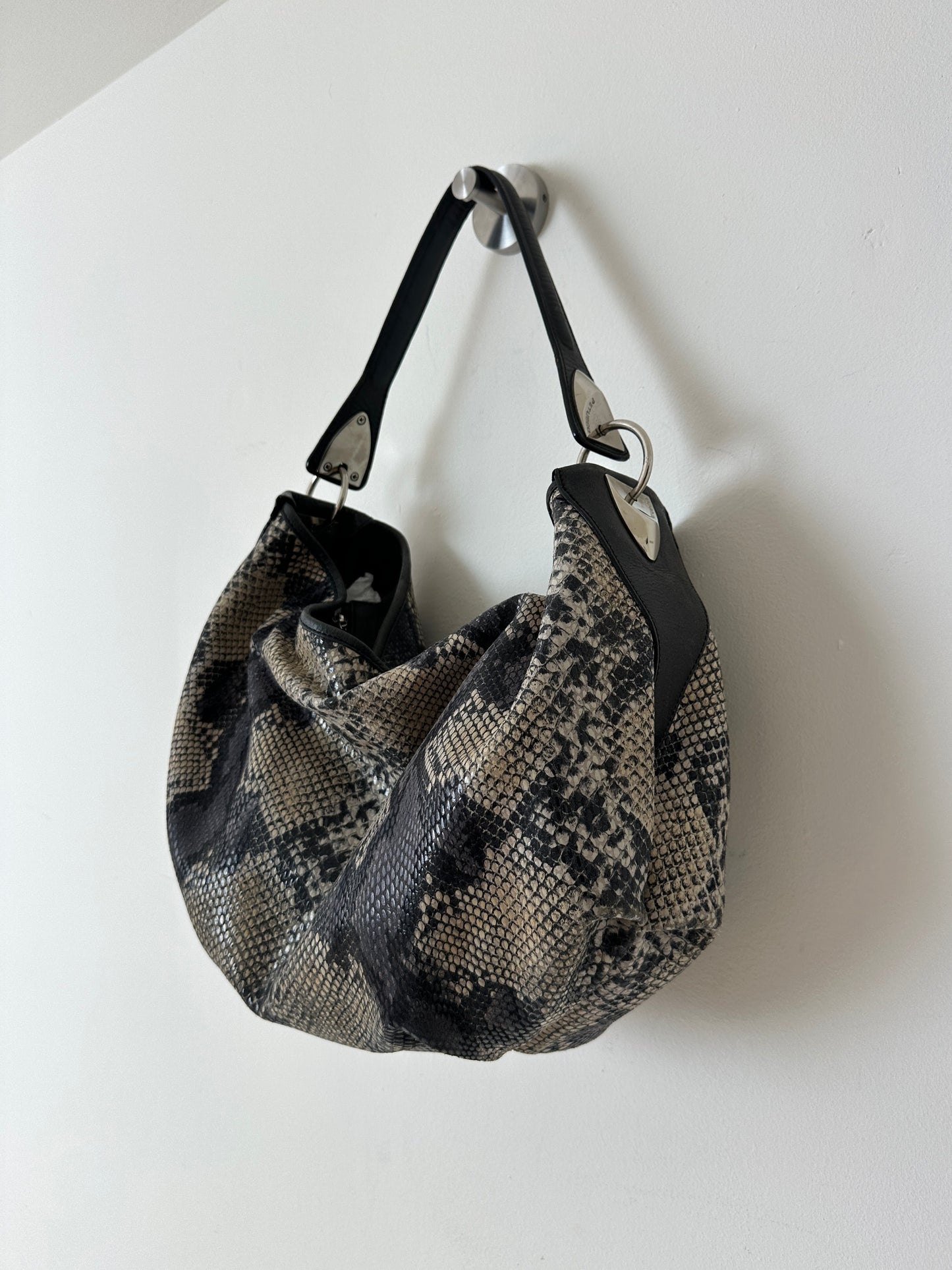 Snake embossed leather bag | Grey