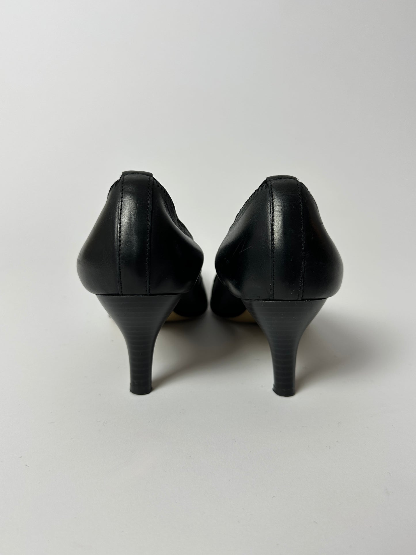 Leather pumps | Black