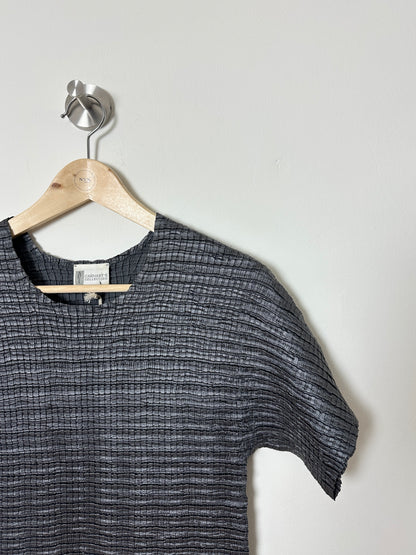 Pleated long top | Dark grey