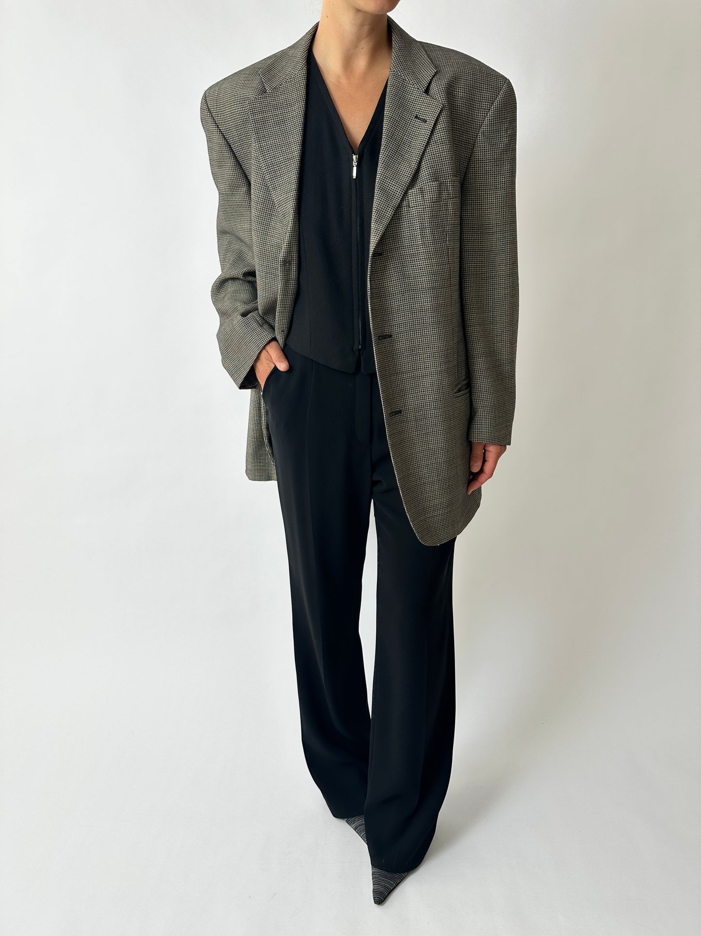 Zip sleeveless vest | Black