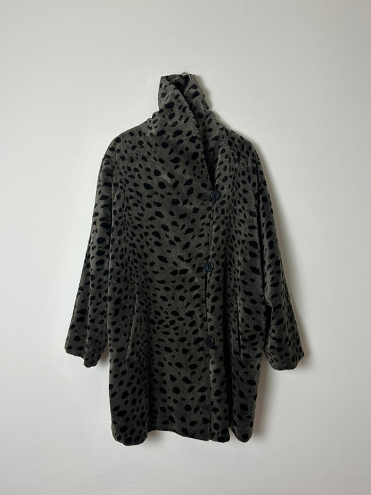 Animal furry coat | Green / Black