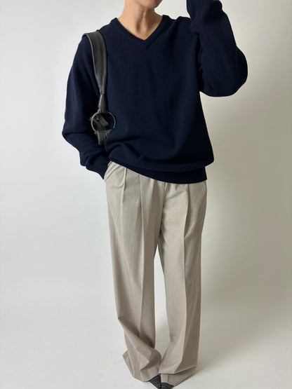 Wool v-neck jumper | Dark blue