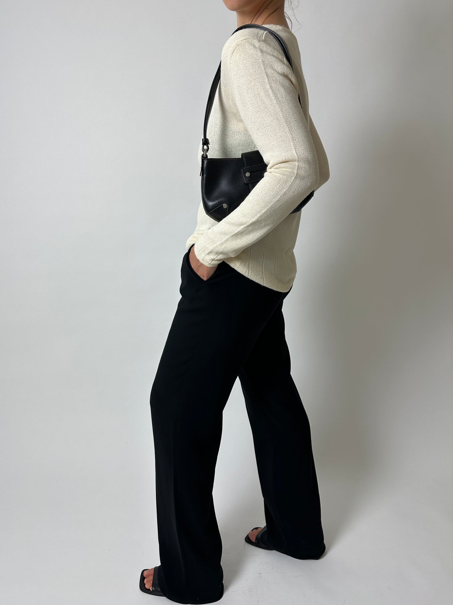 Fine knitted sweater | Soft butter