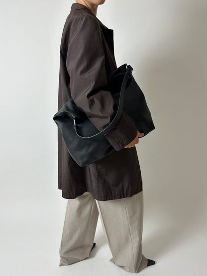 Leather shoulder bag | Black