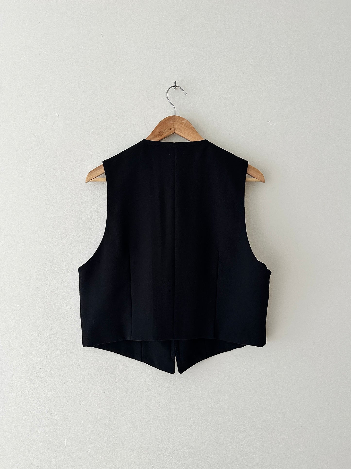 Zip sleeveless vest | Black