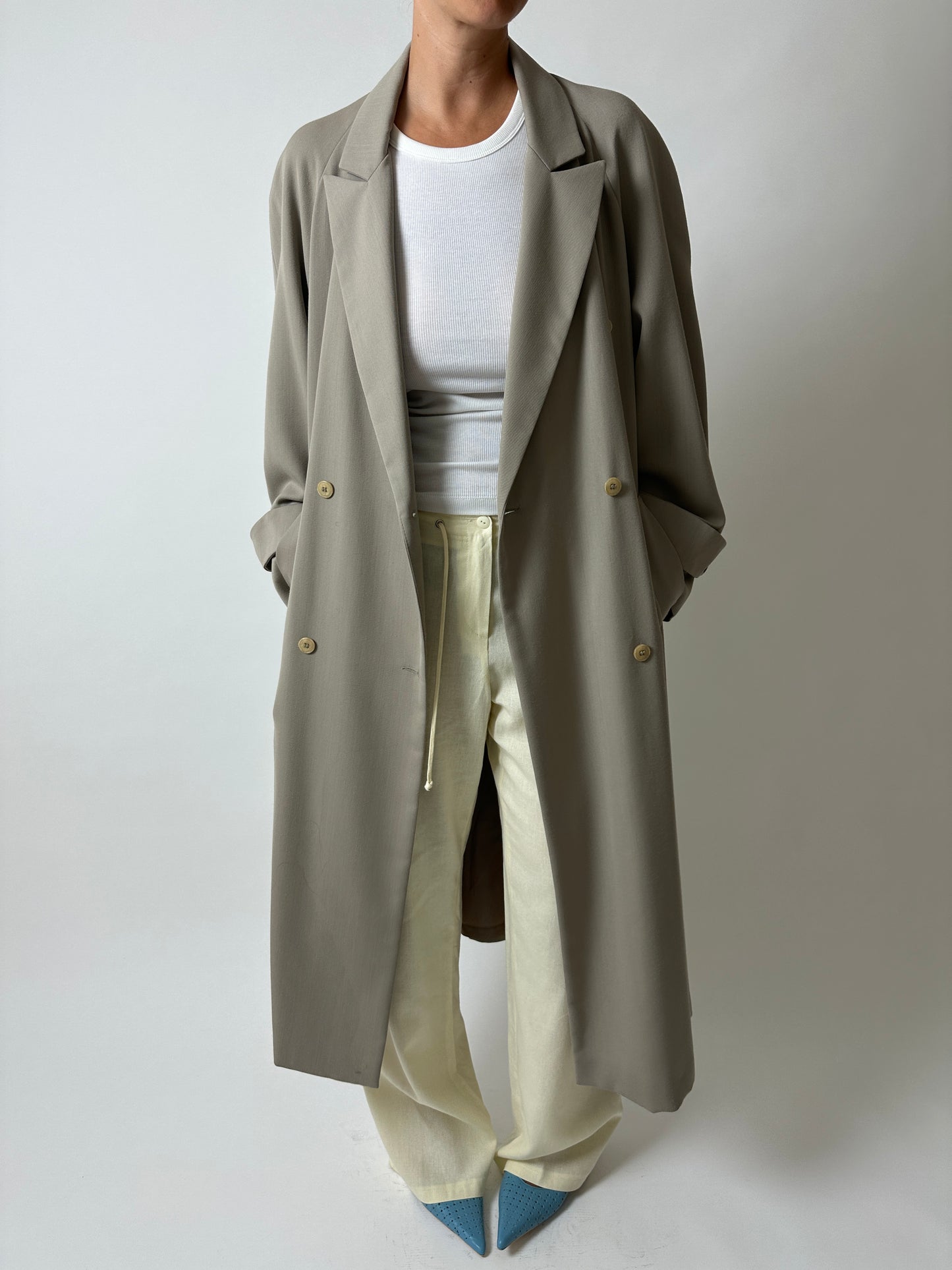 Long double-breasted coat | Beige