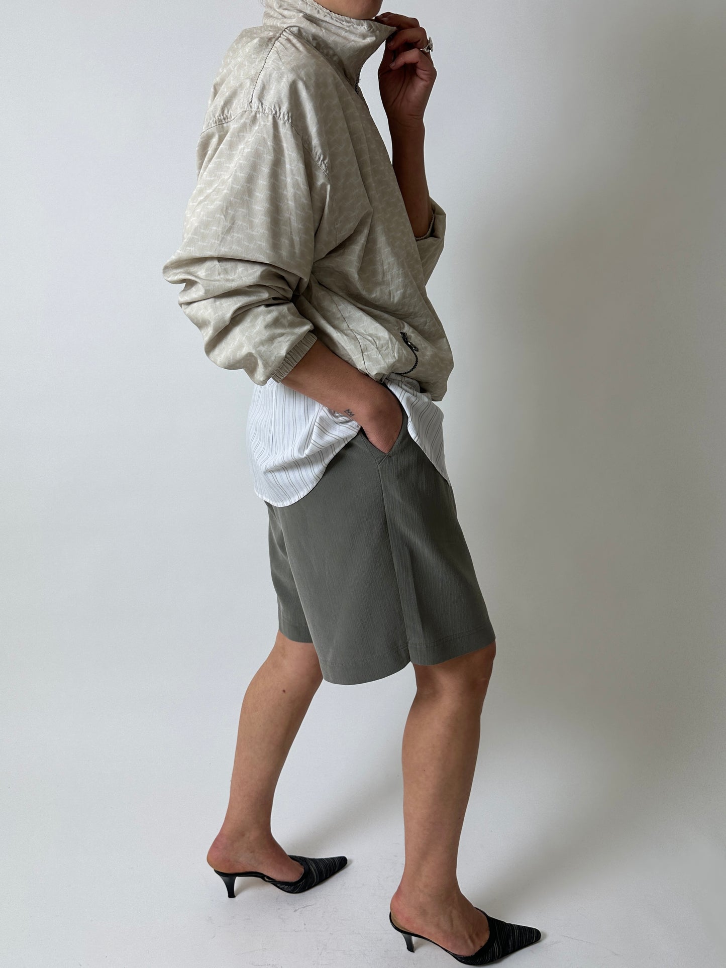 High waist shorts | Soft green