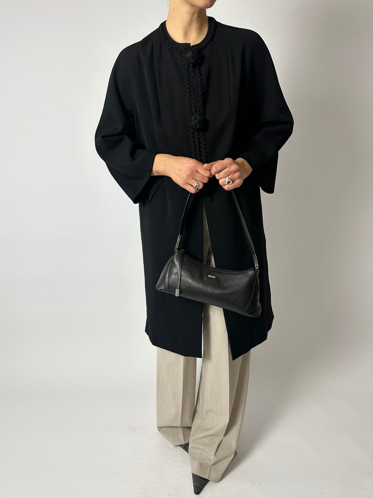 Leather shoulder bag | Black