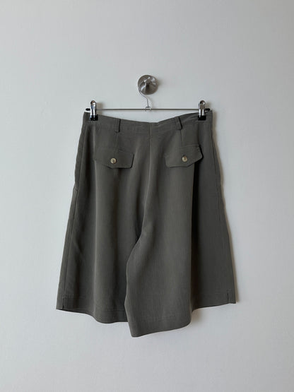 High waist shorts | Soft green