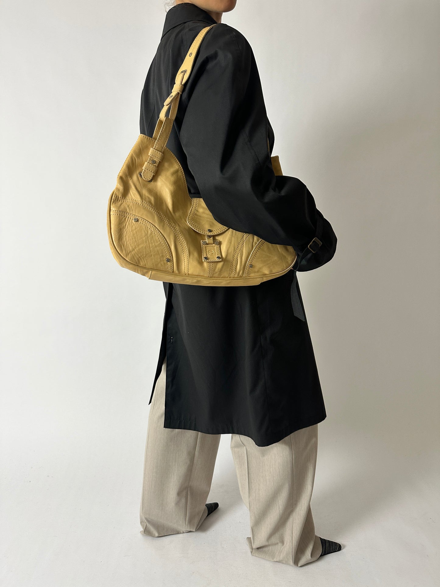 Balenciaga shoulder bag | Butter beige