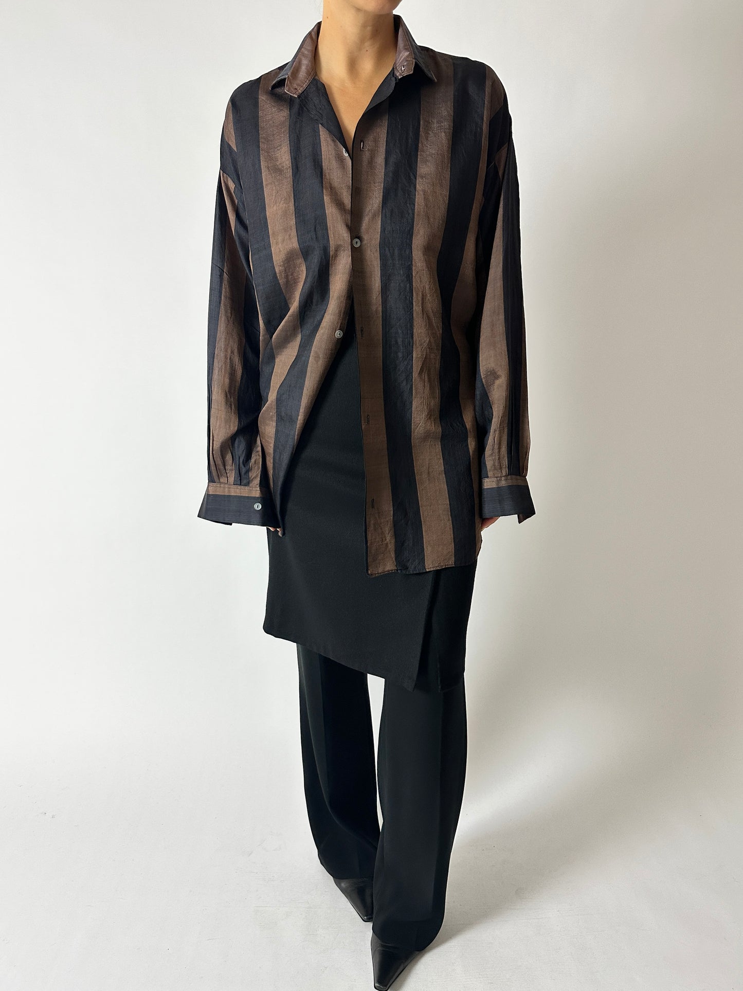 Silk striped shirt | Black / Brown