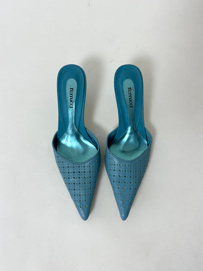 Leather pointy mules | Light Blue