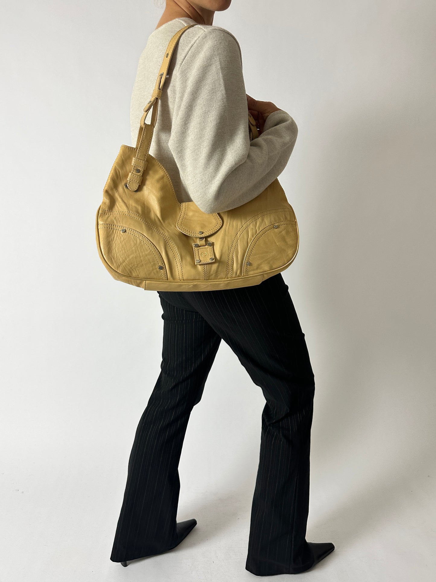 Balenciaga shoulder bag | Butter beige