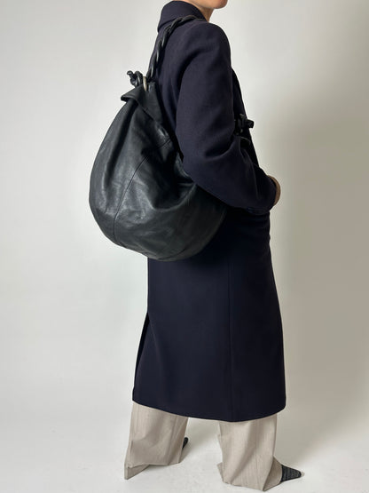 Leather shoulder bag | Black