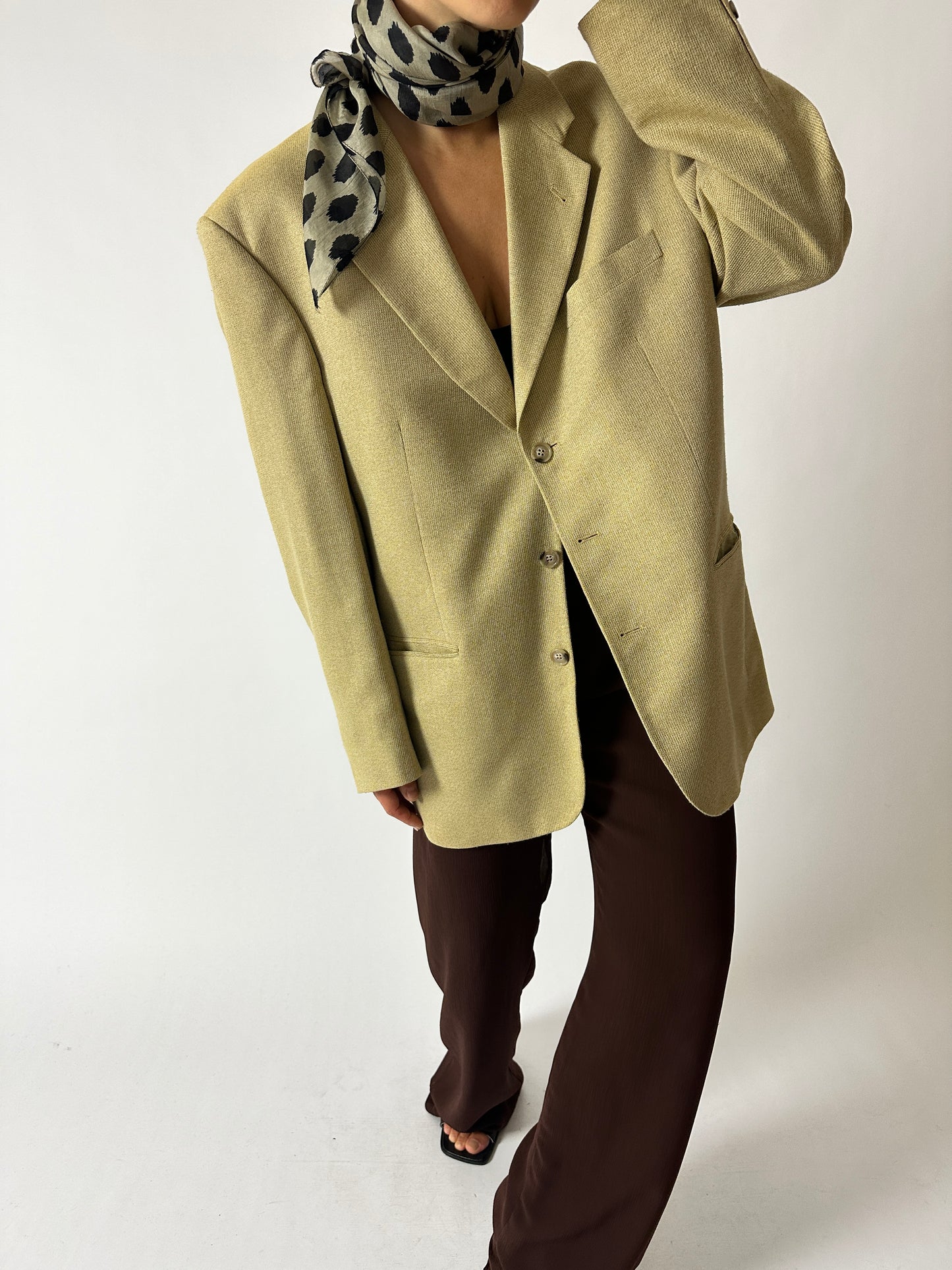 Silk dotted scarf | Grey / Black