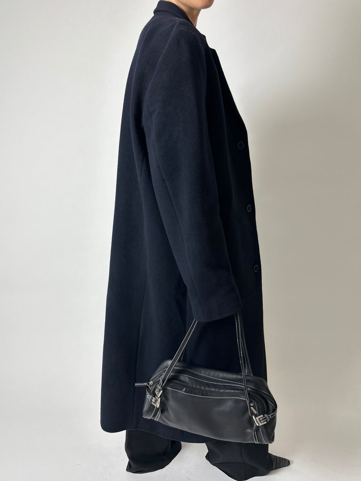 Leather shoulder bag | Black