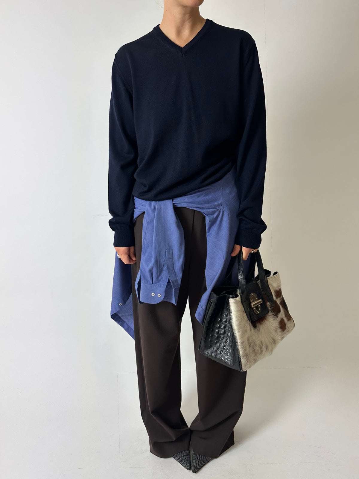 Wool v-neck jumper | Navy