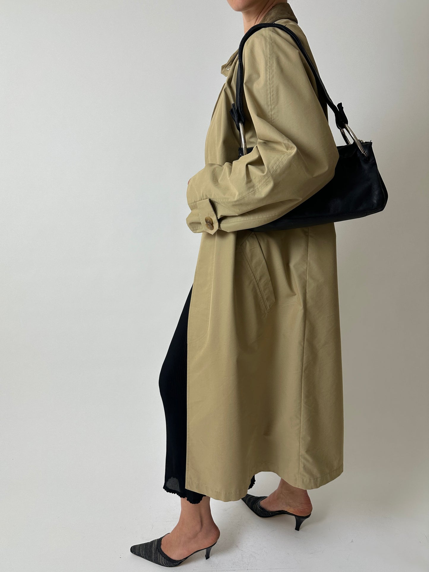 Leather shoulder bag | Black