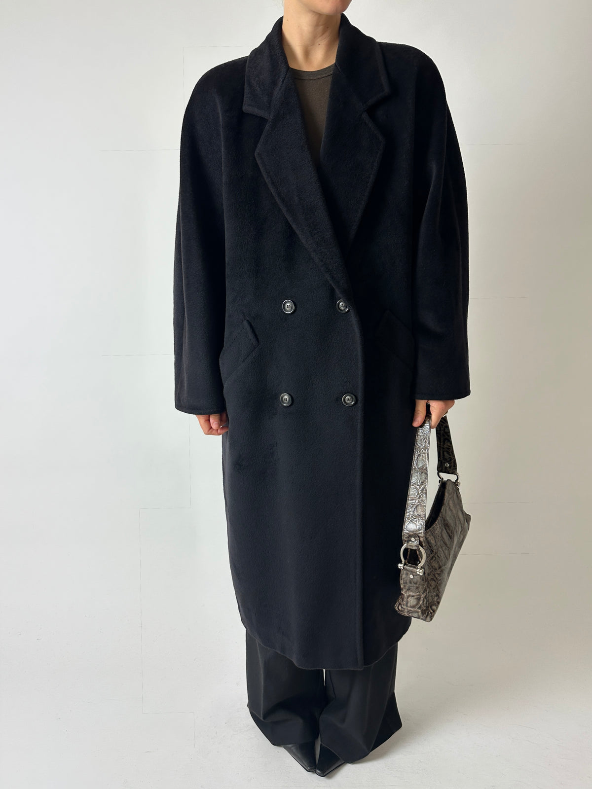 Long wool coat | Black