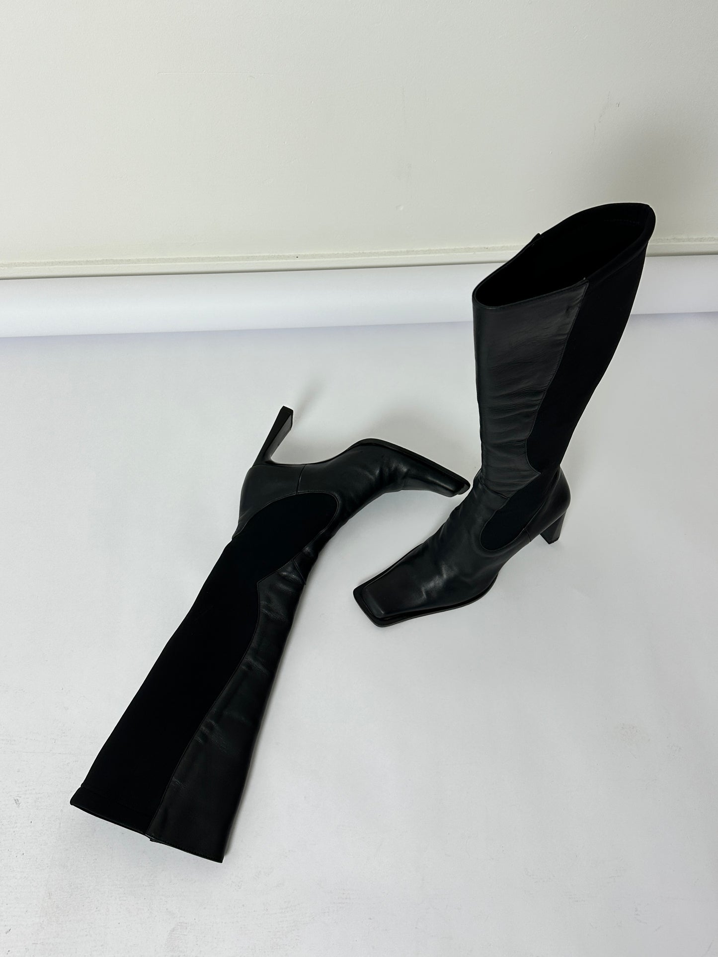 Leather heeled boots | Black