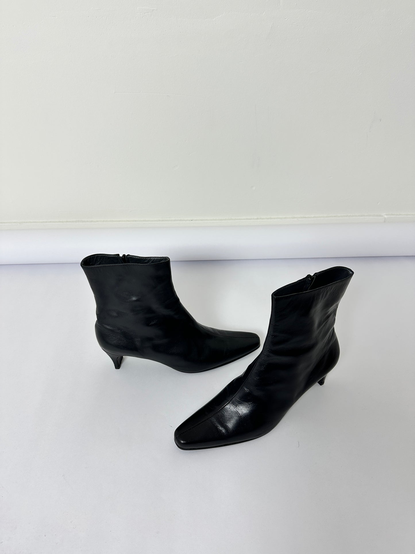 Leather ankle boots | Black