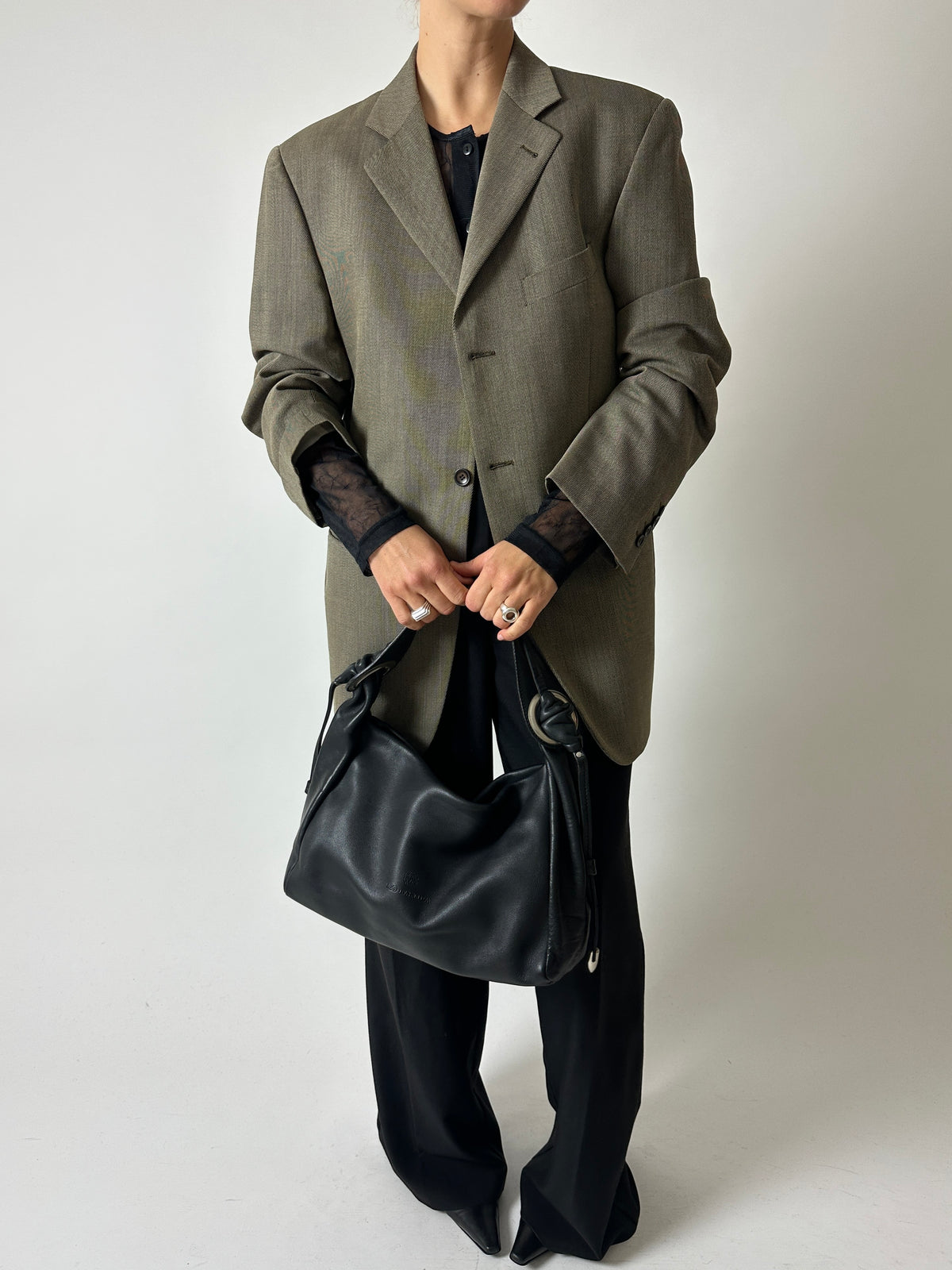 Leather shoulder bag | Black