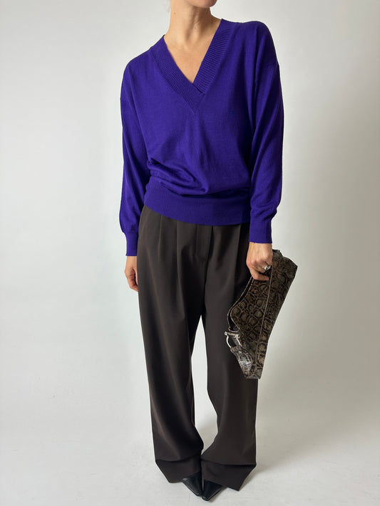 Wool v-neck jumper | Violet Blue