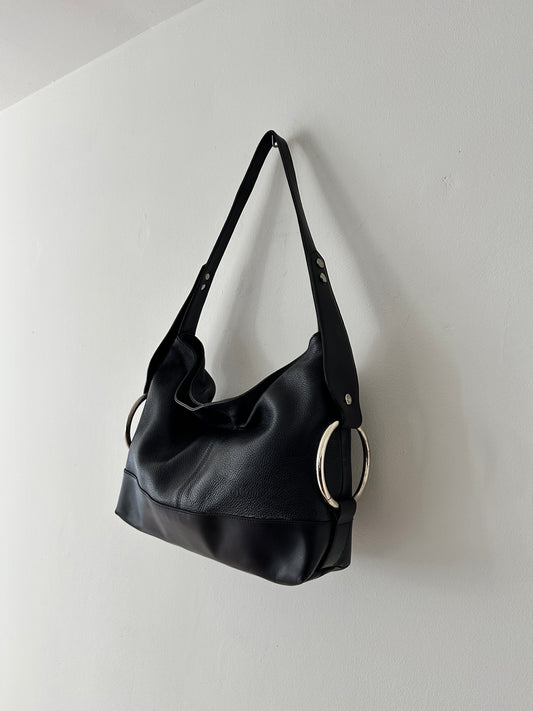 Leather shoulder bag | Black