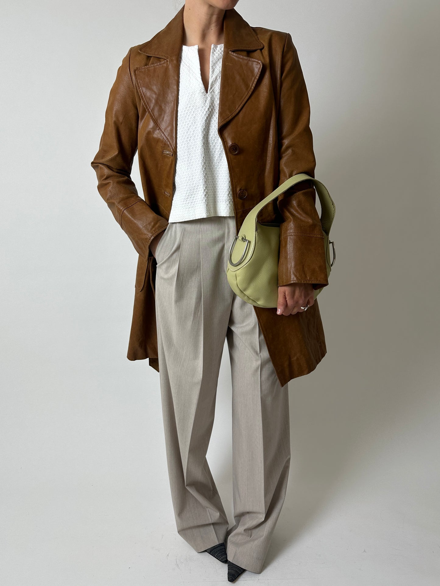 Leather belted coat | Cognac
