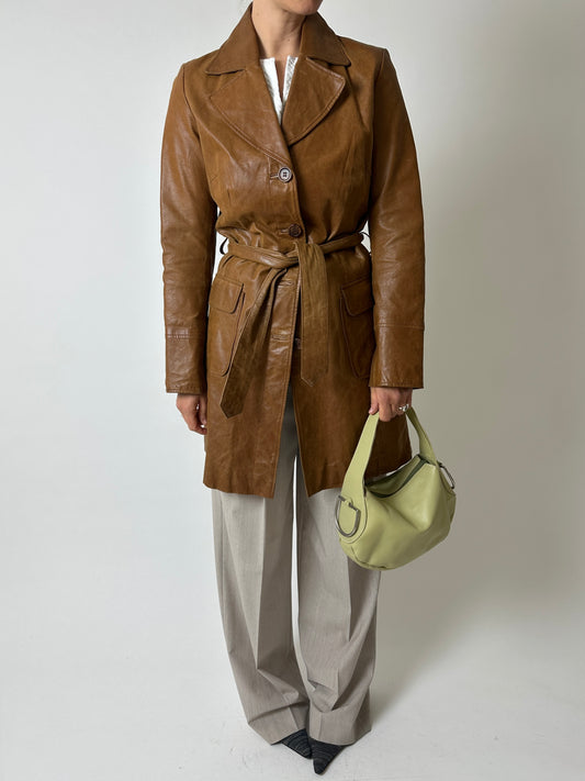 Leather belted coat | Cognac