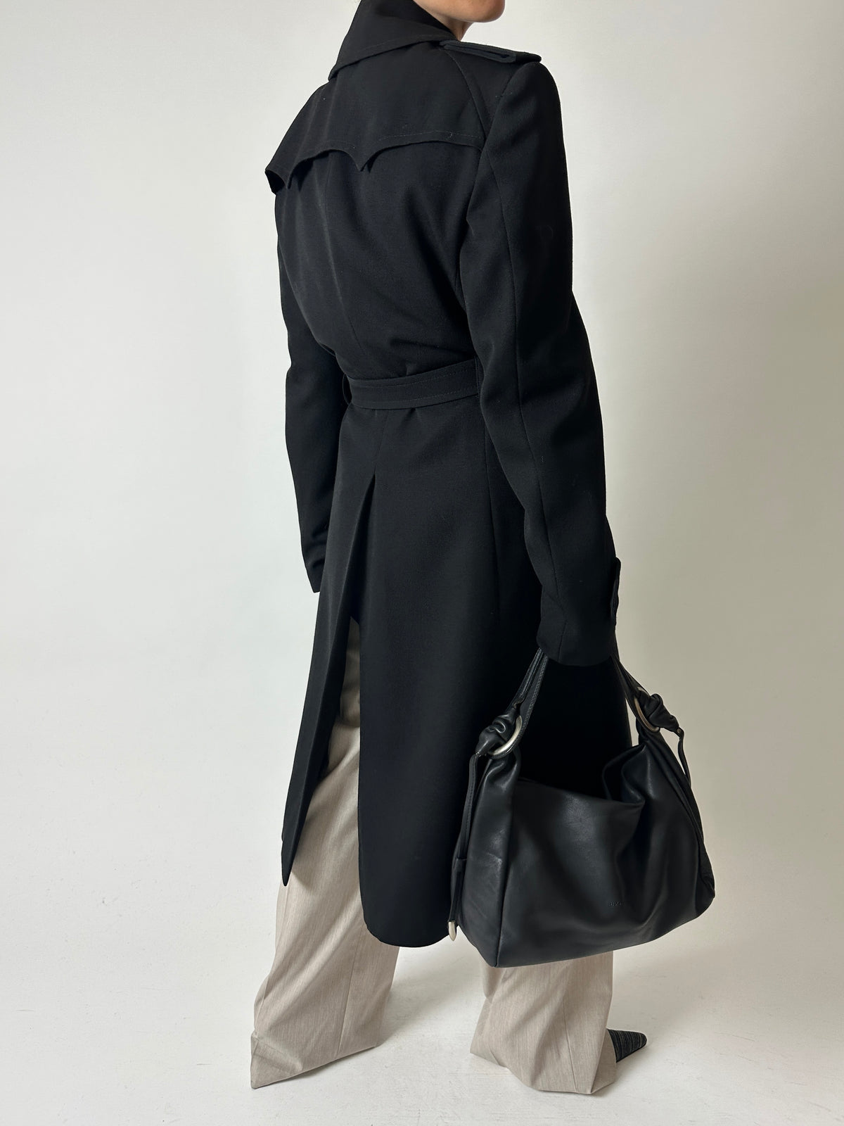 Leather shoulder bag | Black