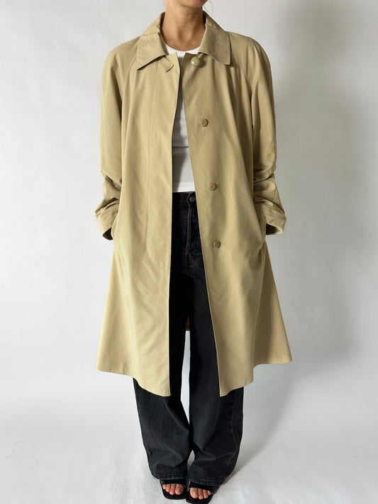 Long Mac coat | Butter beige
