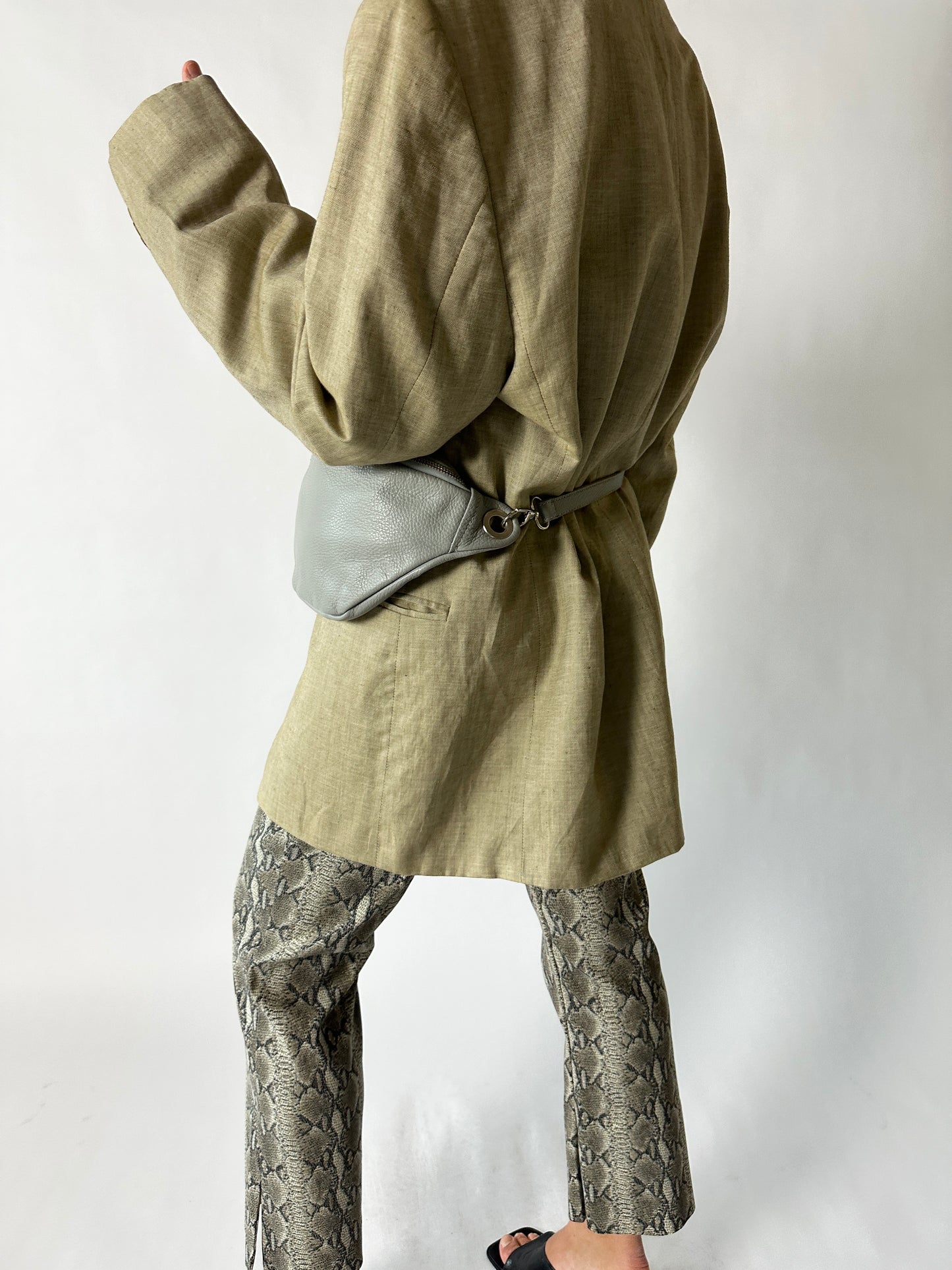 Leather belt bag | Soft grey
