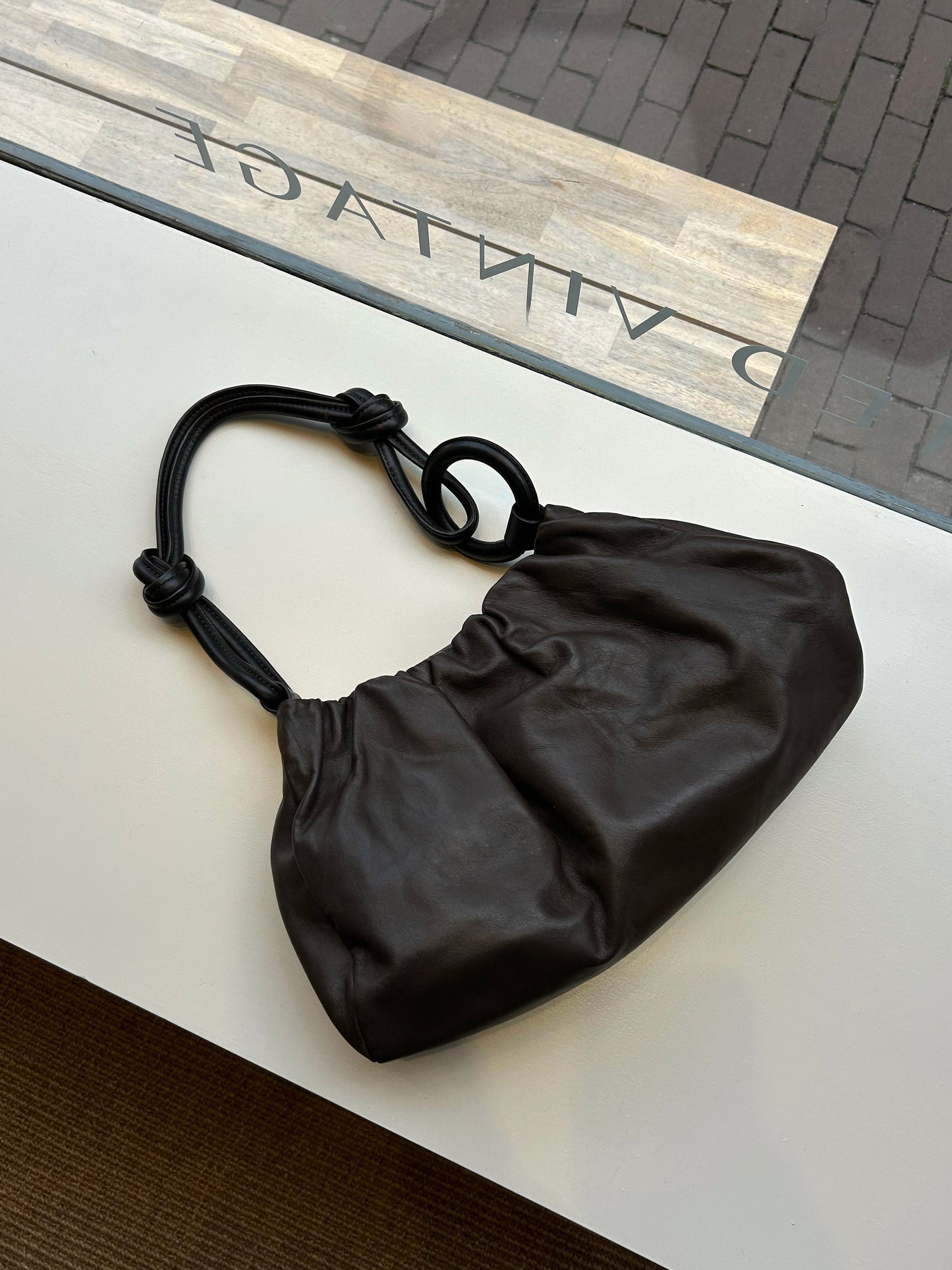 Leather shoulder bag | Dark brown / Black