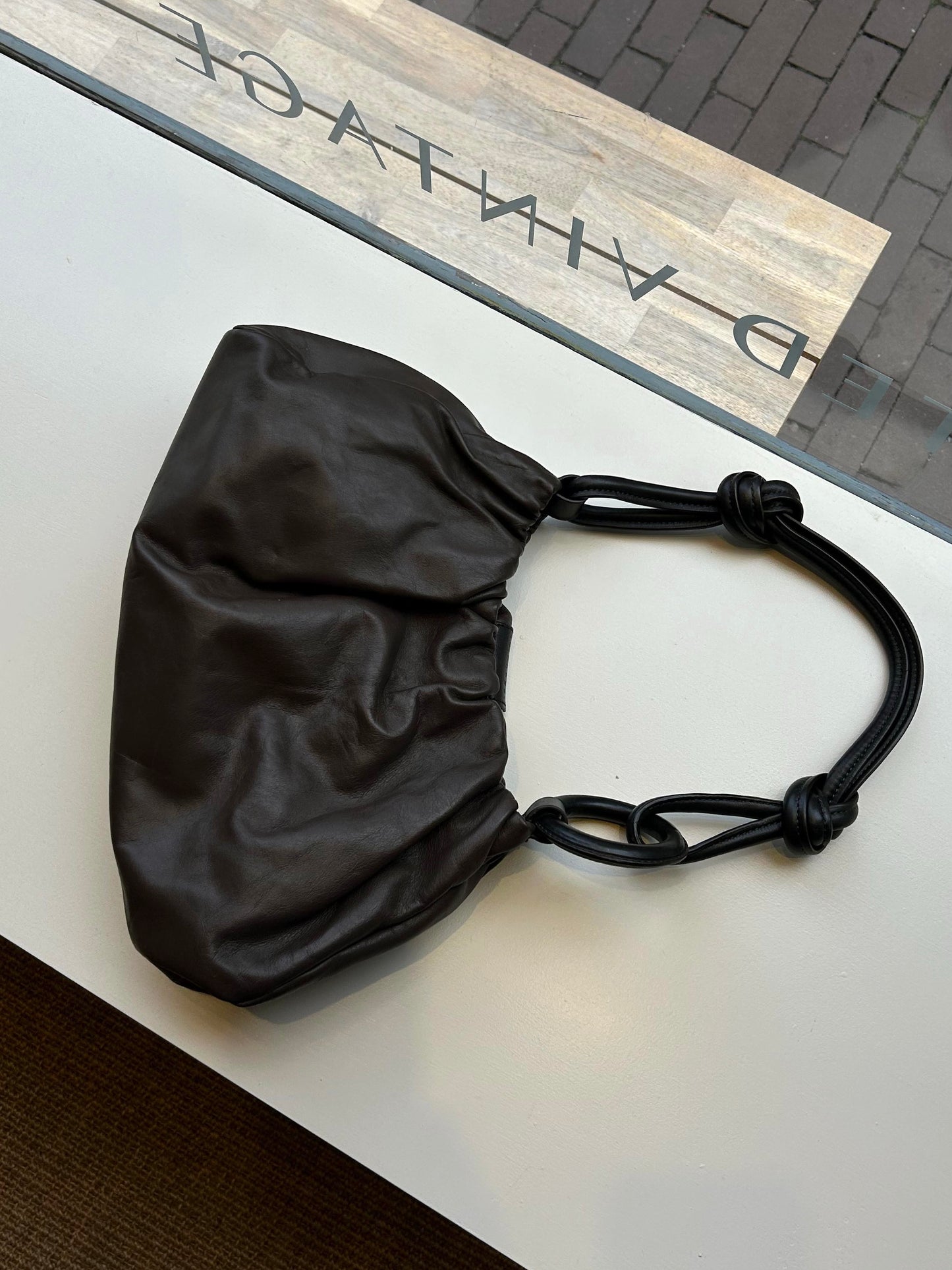 Leather shoulder bag | Dark brown / Black